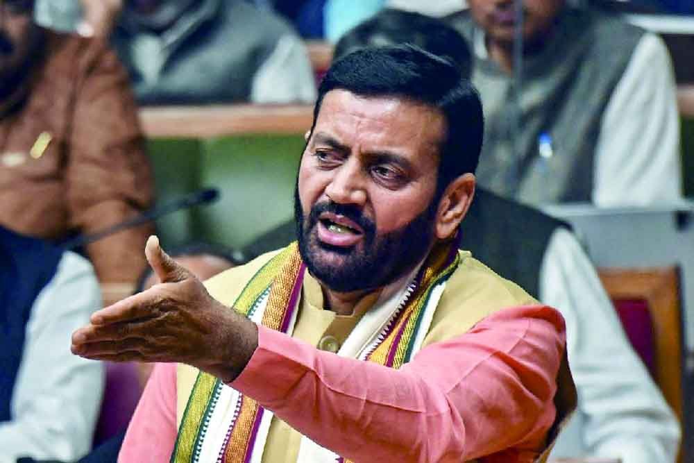 हरियाणा के झज्जर जिले के बादली हलके में काटी जा रही अवैध कालोनियों पर प्रशासन ने लगाई रोक