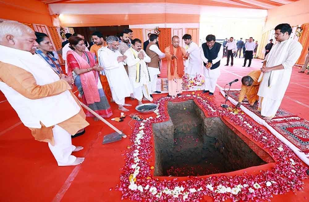 योगी आदित्यनाथ ने कहा- ‘डबल इंजन' सरकार विकास को इतना बढ़ाएगी कि रोजगार की कमी नहीं रहेगी