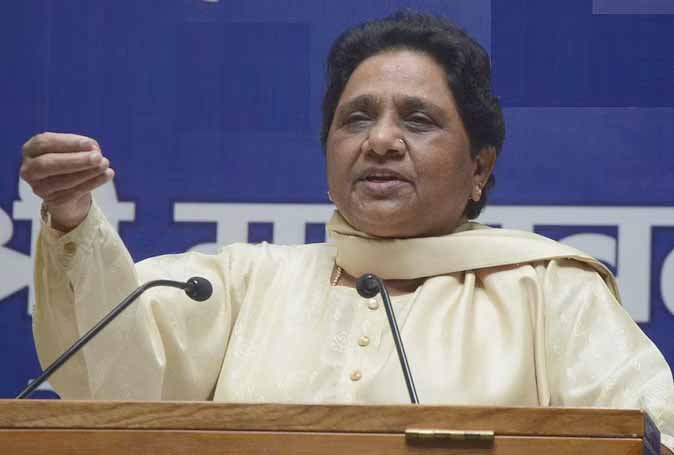 मायावती ने आकाश आनंद को पार्टी से निकालने के बाद अब उनके पिता आनंद कुमार को भी नेशनल कोआर्डिनेट