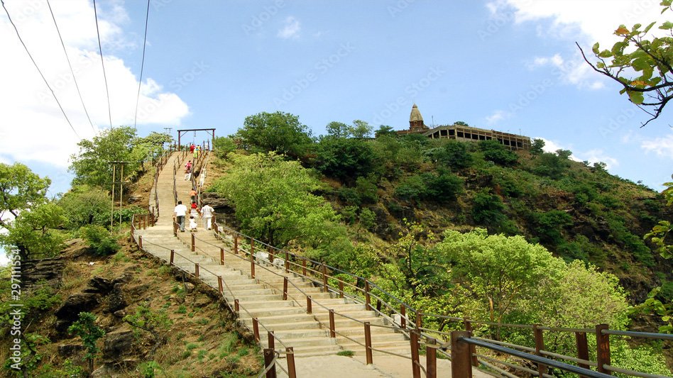 चौरागढ़ मंदिर जाने वाले श्रद्धालुओं का सफर होगा आसान, यात्रा मिनटों में होगी पूरी, 400 करोड़ की