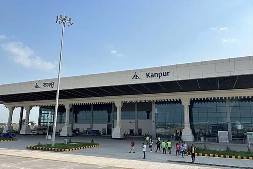 कानपुर एयरपोर्ट पर बम की अफवाह से हड़कंप, तुरंत सुरक्षा व्यवस्था को चाक-चौबंद कर दिया गया