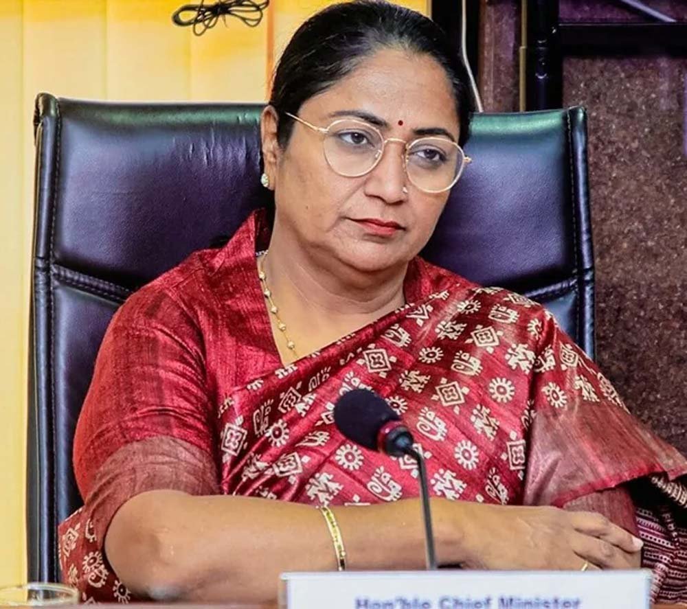 सीएम रेखा गुप्ता ने प्राइवेट स्कूलो को दी चेतावनी, फीस बढ़ाई तो भुगतना होगा अंजाम, एक पर ऐक्शन 