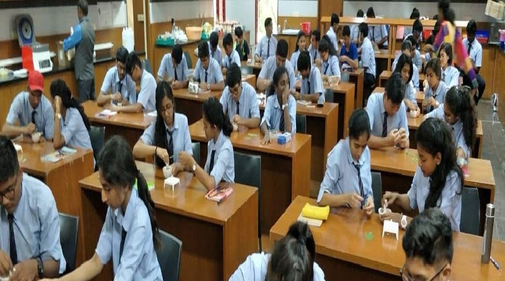 प्रदेश में निरक्षरता उन्मूलन के लिये उल्लास-नव साक्षरता कार्यक्रम संचालित किया जा रहा