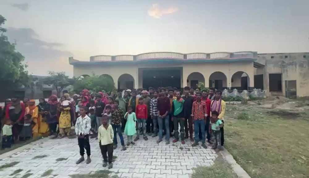 मथुरा पुलिस ने बड़ी कार्रवाई, खुफिया एजेंसी ने करीब 90 बांग्लादेशी मुस्लिमों को पकड़ा