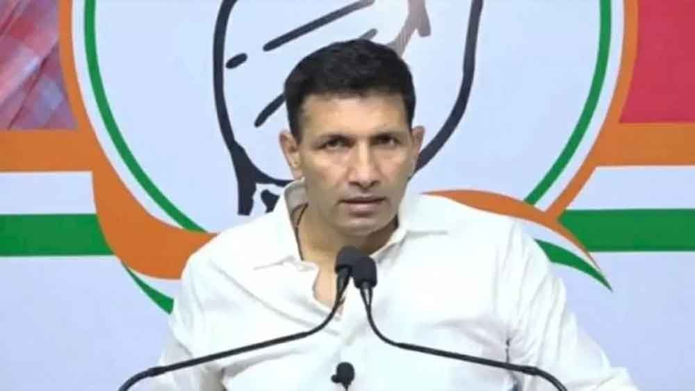 जीतू पटवारी ने कहा कि कांग्रेस पार्टी से नेता बड़े हो गए तो पार्टी हारने लगी
