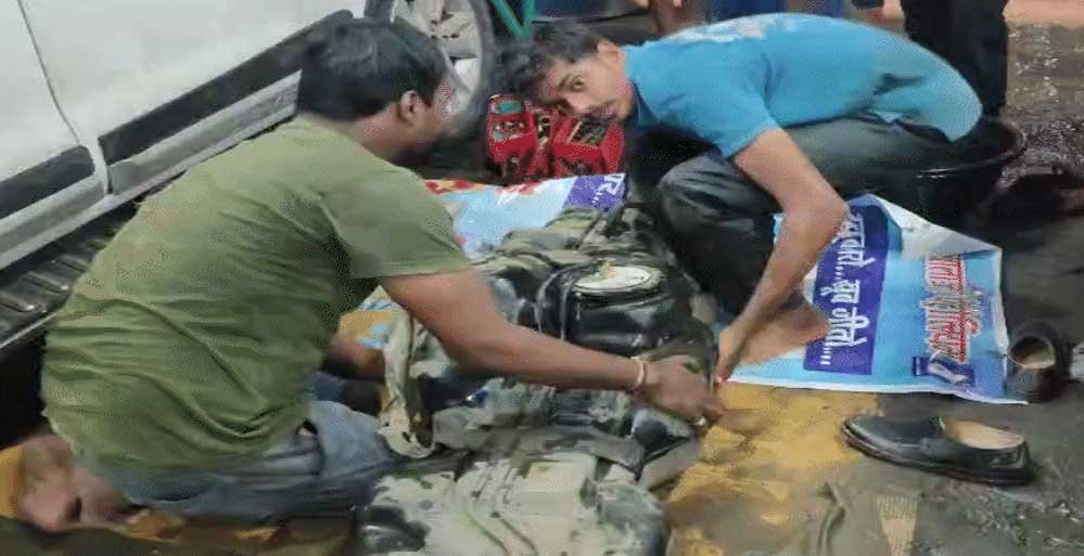 रतलाम में सीएम काफिले की गाड़ियाँ हुईं ठप, जांच में डीजल में पानी की पुष्टि, FIR दर्ज
