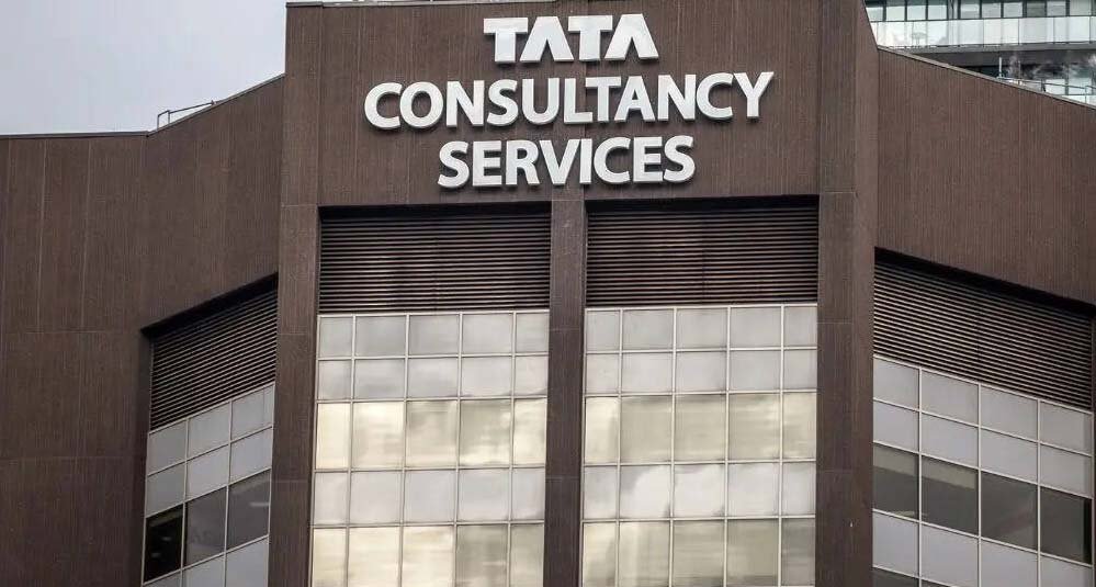छंटनी पर संकट: TCS पर 12 हजार कर्मचारियों की नौकरी छीनने का आरोप, केस में फंसी कंपनी
