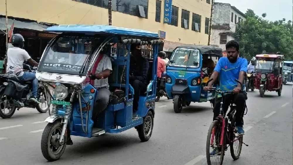 ई-रिक्शा पर लगाम नहीं, इंदौर में बढ़ते हादसों की बड़ी वजह बनी ढीली नीति