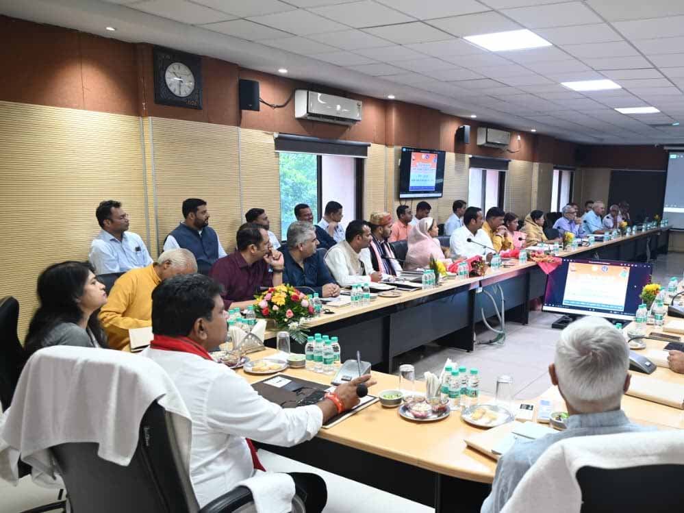 रायपुर: उपमुख्यमंत्री विजय शर्मा की अध्यक्षता में कार्यशाला, पूर्ण ग्राम सुराज और स्वावलम्बन का