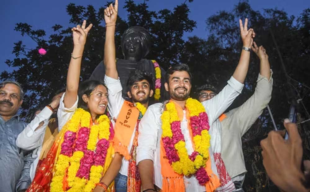 हाईकोर्ट ने डूसू चुनाव की वैधता पर सवाल उठाए, EVM सुरक्षा पर आदेश दिए