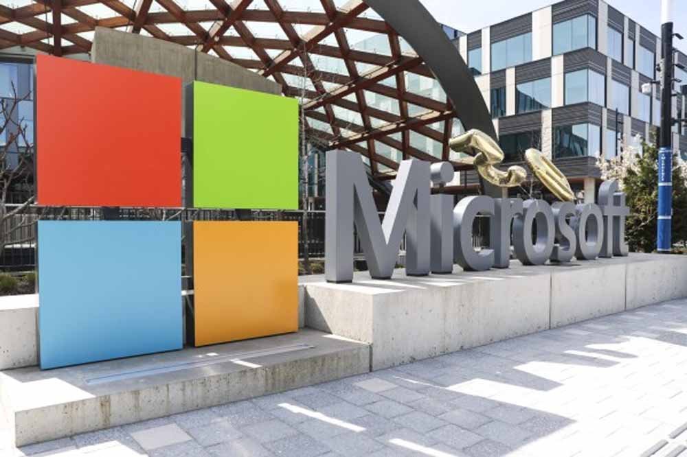 ताजातरीन अपडेट: Microsoft ने अचानक बंद की क्लाउड और AI सेवाएं