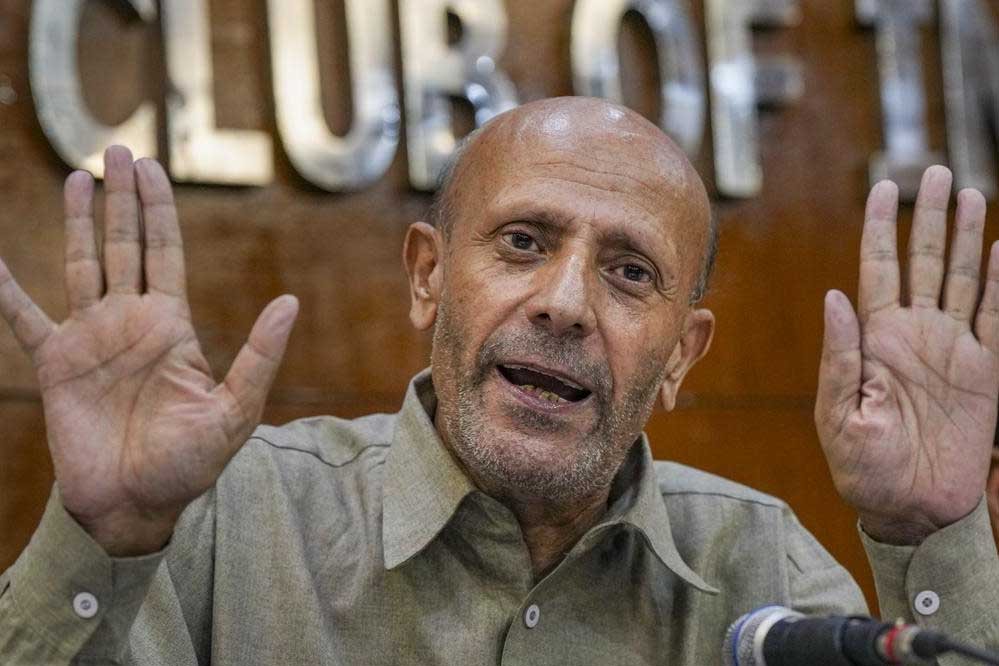 तिहाड़ जेल में बवाल! सांसद इंजीनियर रशीद को किन्नरों ने बनाया निशाना