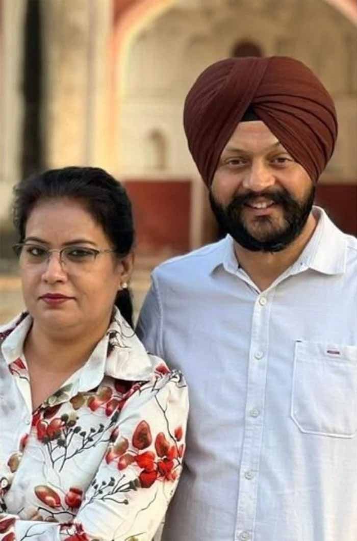 दिल दहला देने वाला दृश्य: हादसे में नवजोत सिंह की मौत, पत्नी स्ट्रेचर पर घायल