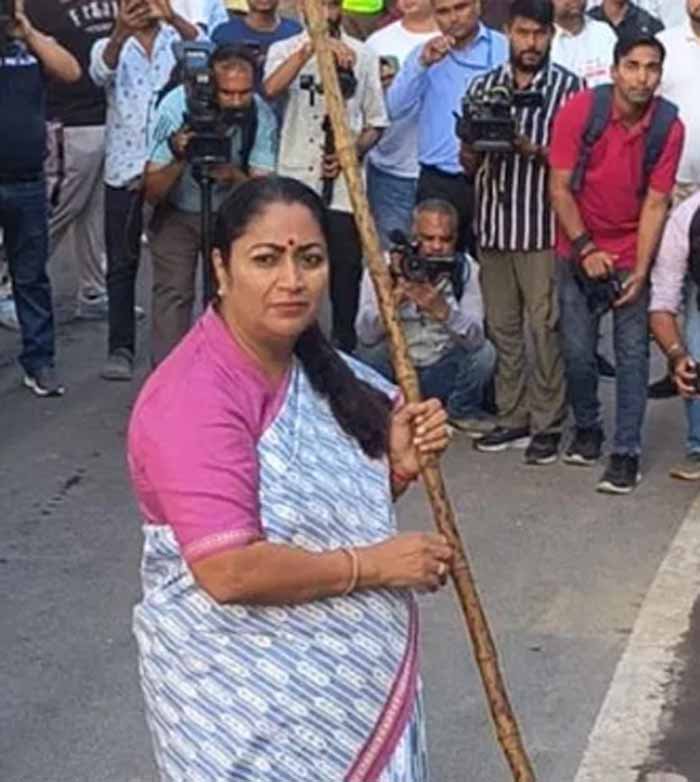 रेखा गुप्ता का दो टूक संदेश: ‘मेरे पोस्टर पर फोटो लगाने की कोशिश न करें’
