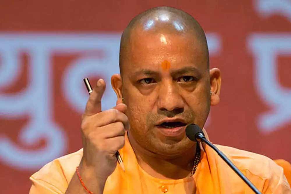 CM योगी ने छात्रवृत्ति योजना में लापरवाही पर दिखाई सख्ती, दिए कड़े निर्देश
