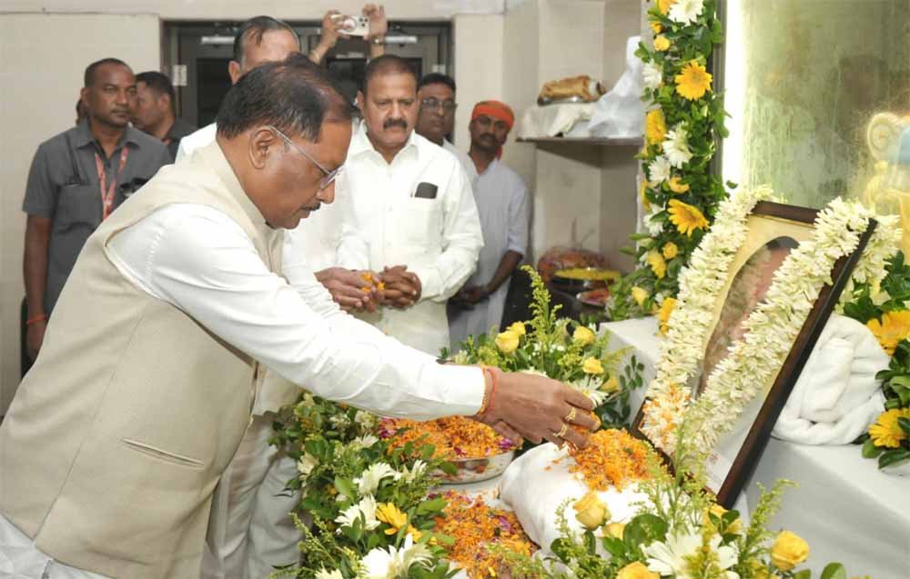 मुख्यमंत्री साय अग्रसेन भवन कोरबा में पगड़ी रस्म कार्यक्रम में हुए शामिल