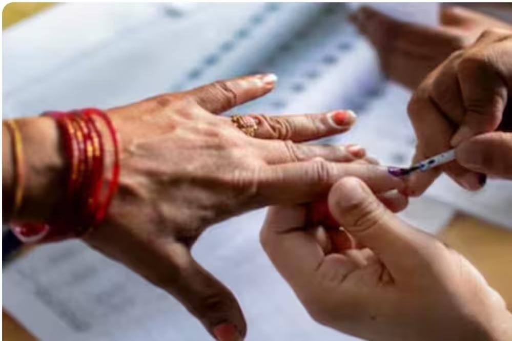 MCD उपचुनाव 2025: दिल्ली की 12 सीटों पर मतदान और जल्द आएगा रिजल्ट
