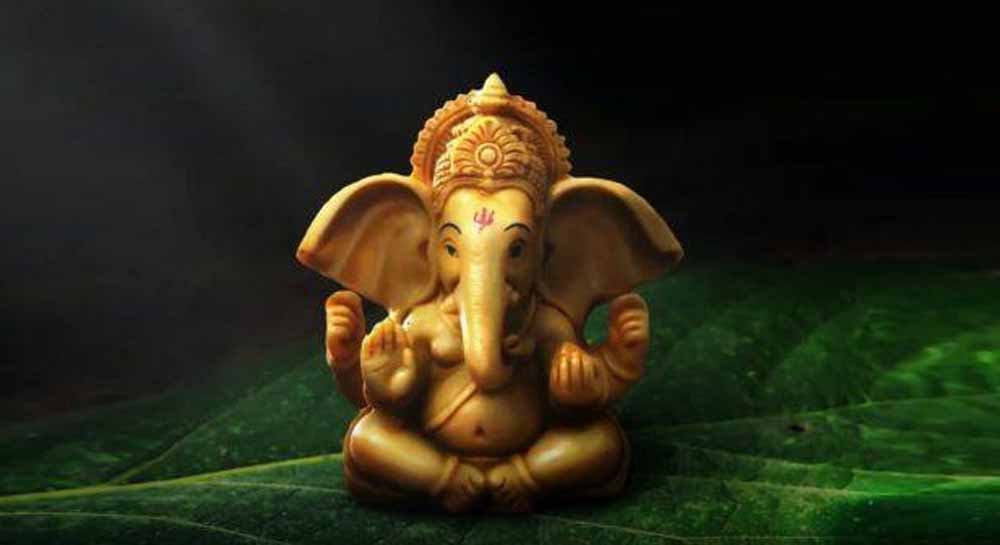 कर्ज़ से परेशान हैं? आज़माएँ गणेश जी के ये शक्तिशाली मंत्र