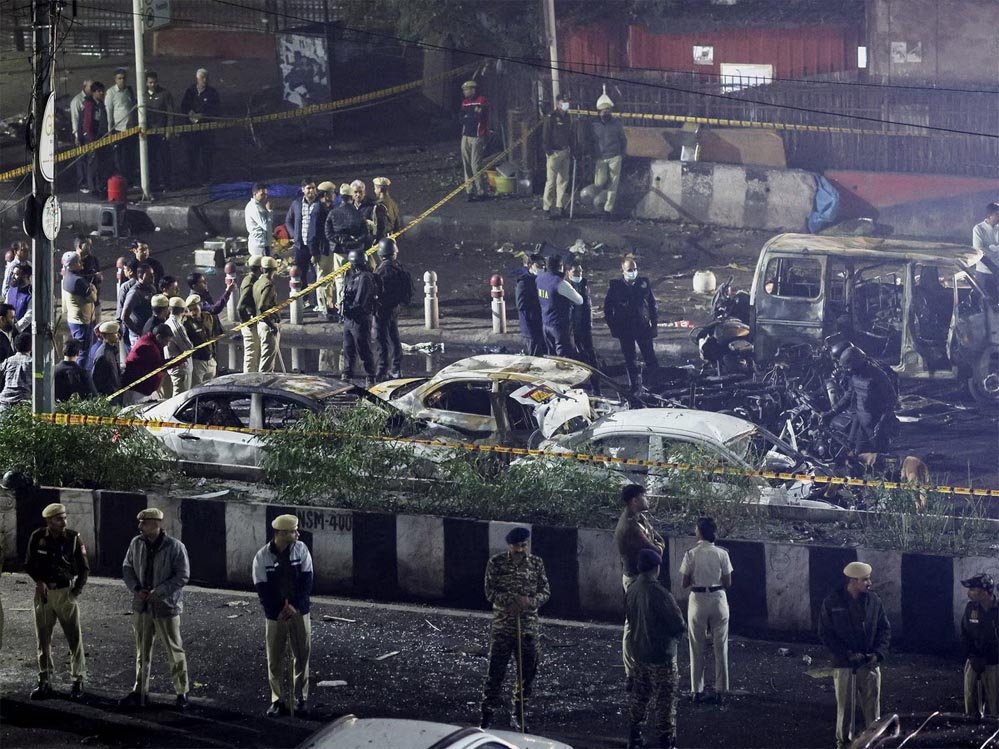 दिल्ली धमाके की साजिश: फरीदाबाद रेड के बाद पैनिक में आया आतंकी डॉ. उमर, जांच एजेंसियों ने खोले