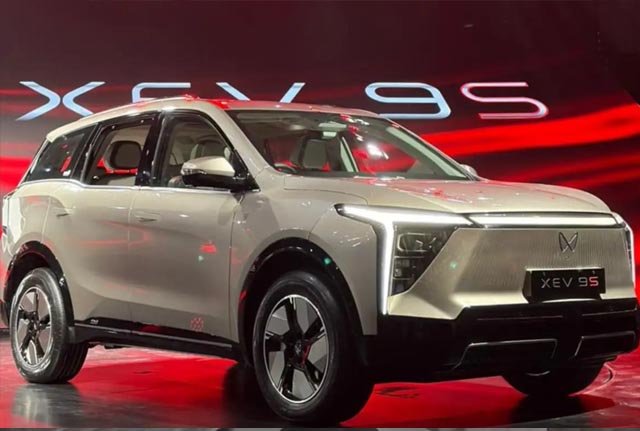 Mahindra की नई 7-सीटर SUV XEV 9S हुई लॉन्च, जानें रेंज और कीमत
