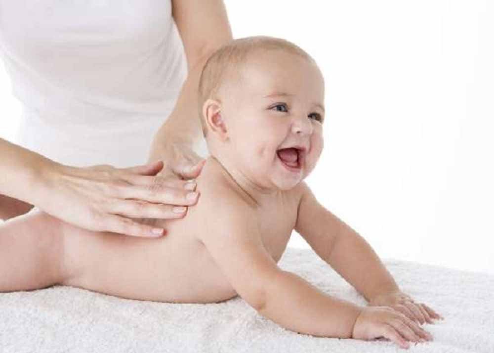बच्चों की नाजुक त्वचा की देखभाल: अपनाएँ ये ज़रूरी टिप्स