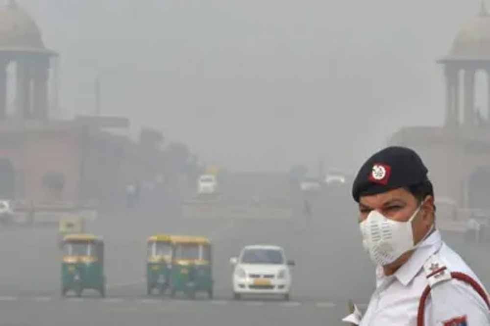 दिल्ली की हवा में सुधर के संकेत, AQI गिरा—एनसीआर का प्रदूषण स्तर कैसा?