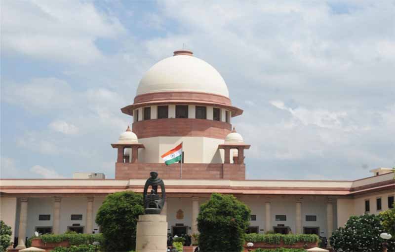 आवारा पशुओं पर सुप्रीम कोर्ट सख्त, राज्यों व एजेंसियों को कार्रवाई के आदेश