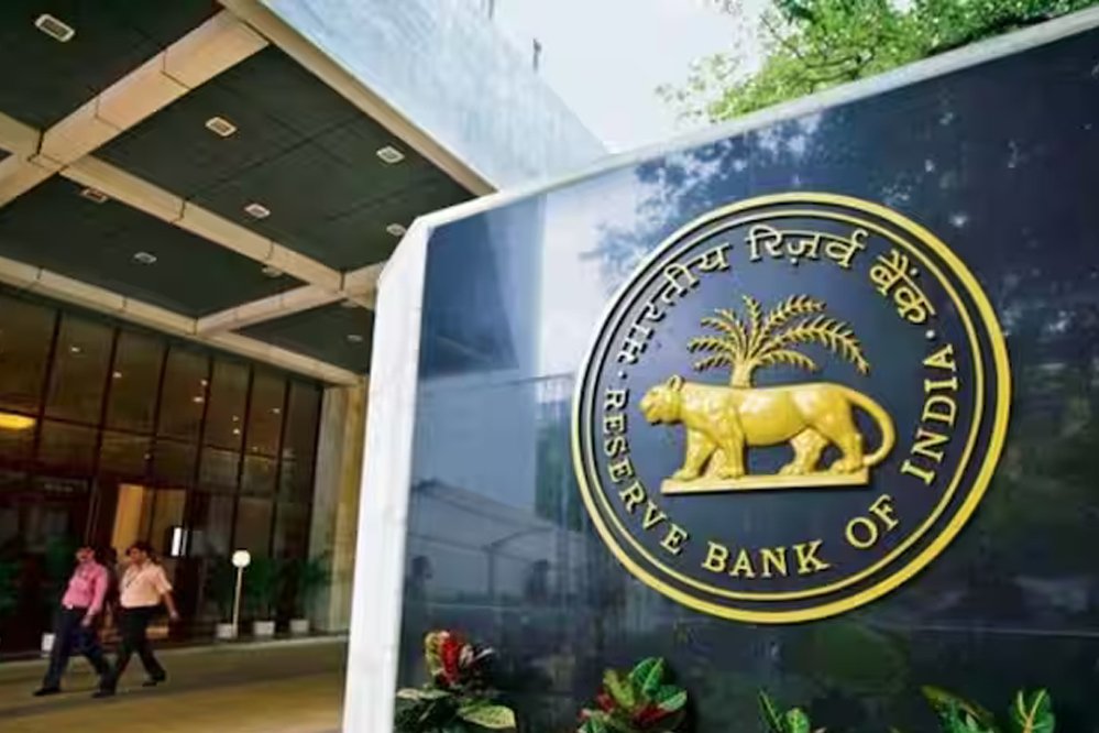 RBI संभवतः दिसंबर में कटाएगा ब्याज दर, महंगाई में कमी से बढ़ी उम्मीद