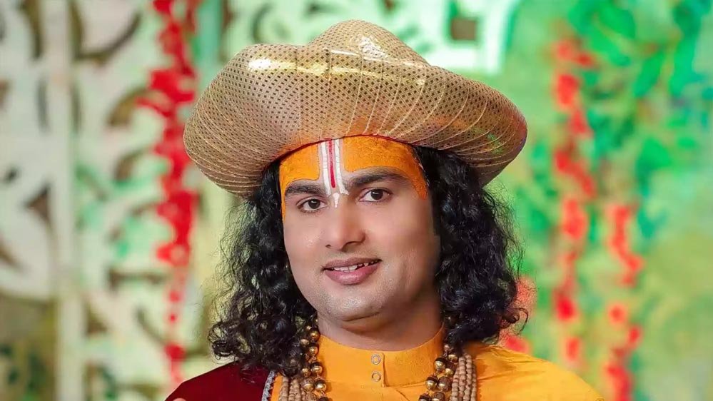 कथावाचक अनिरुद्धाचार्य पर मुकदमा, विवादित बयान के बाद हिंदू महासभा की नेत्री ने की थी शिकायत