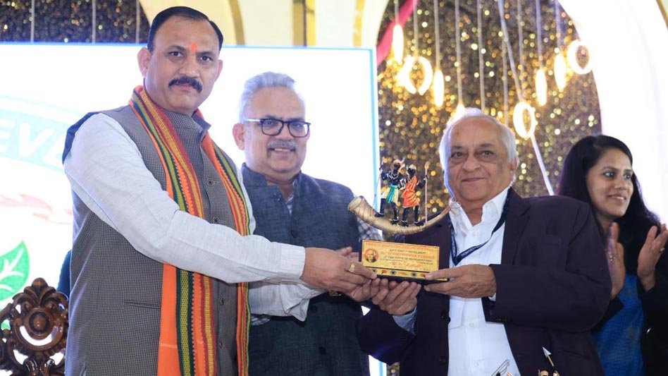 रायपुर: स्वास्थ्य मंत्री श्याम बिहारी जायसवाल ने द्वितीय नेशनल होम्योपैथिक सेमिनार का शुभारंभ क