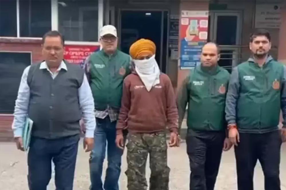 सुरक्षा एजेंसियों की बड़ी कामयाबी, पाक हैंडलर ने तैयार किया 6 हमलों का प्लान, पकड़ में आया नेटव