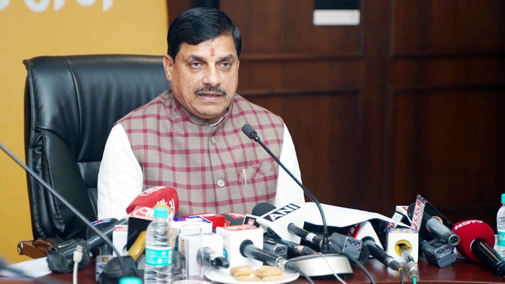 मुख्यमंत्री डॉ. यादव ने गत दिवस नवीन घाट निर्माण कार्य का निरीक्षण कर आवश्यक दिशा निर्देश दिए