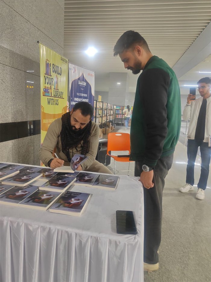 नमो भारत स्टेशन बना ‘रीडिंग हब’, यात्री अब वहीं से खरीद सकेंगे मनपसंद किताबें
