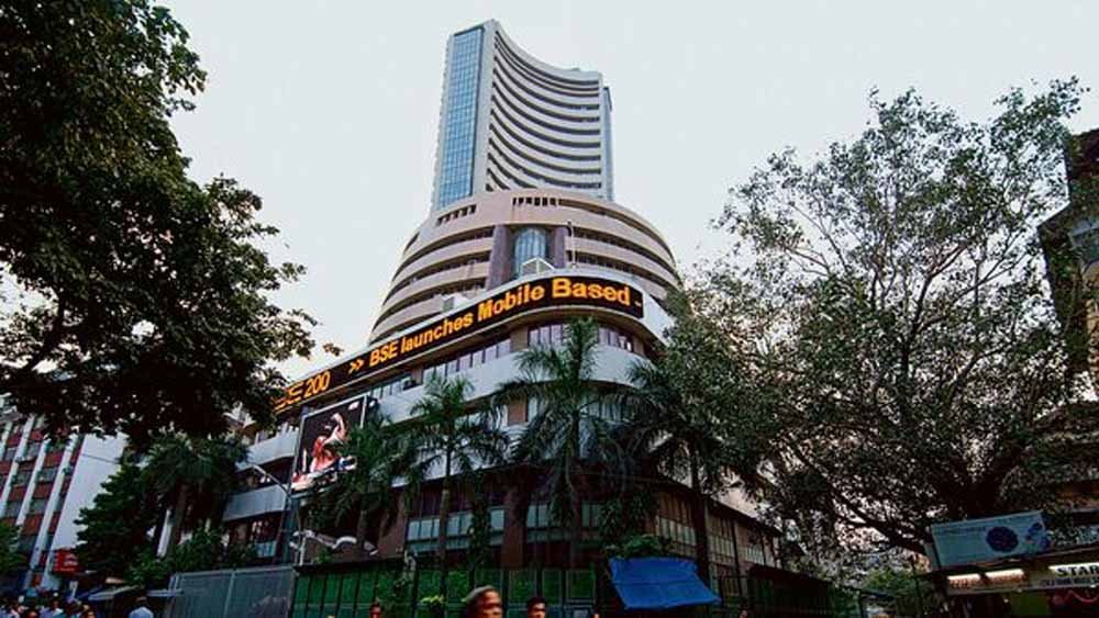 चार दिन की गिरावट खत्म! भारतीय शेयर बाजार में तेजी, निफ्टी पहली बार 26,000 के ऊपर बंद
