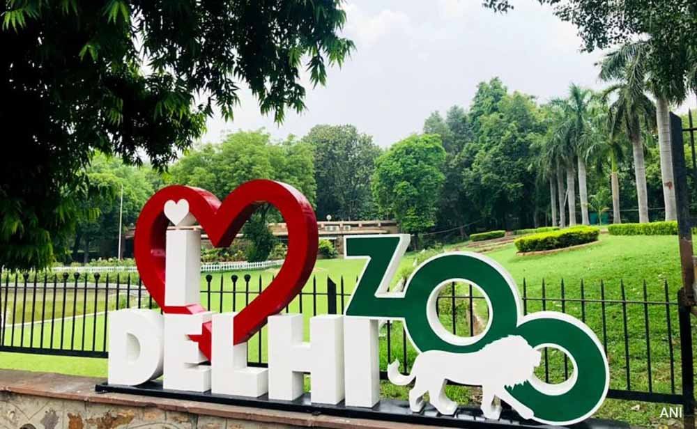 अब जानवर खुद बताएँगे अपनी कहानी! दिल्ली चिड़ियाघर में बाड़ों के बाहर लगे QR कोड