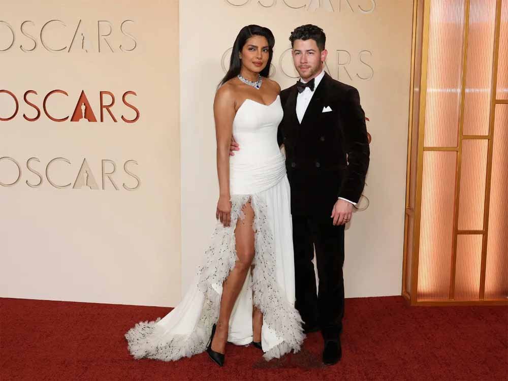 ऑस्कर से पहले डराने वाला पल: Priyanka Chopra और Nick Jonas के साथ होते-होते बचा हादसा