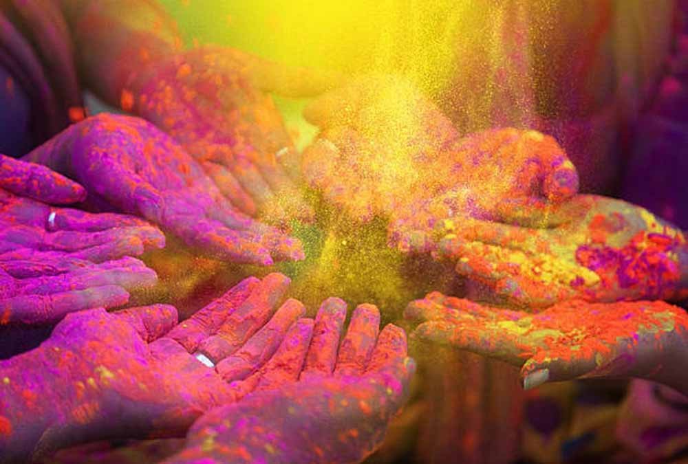 होली के पावन दिन करें यह छोटा उपाय, धन-वैभव से भर जाएगा पूरा साल