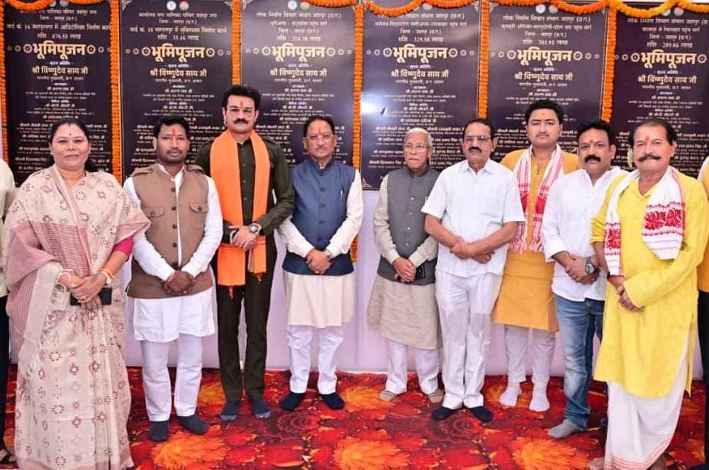ऑडिटोरियम, मुक्तिधाम और सड़कों के निर्माण से शहरी-ग्रामीण ढांचे को मिलेगी मजबूती