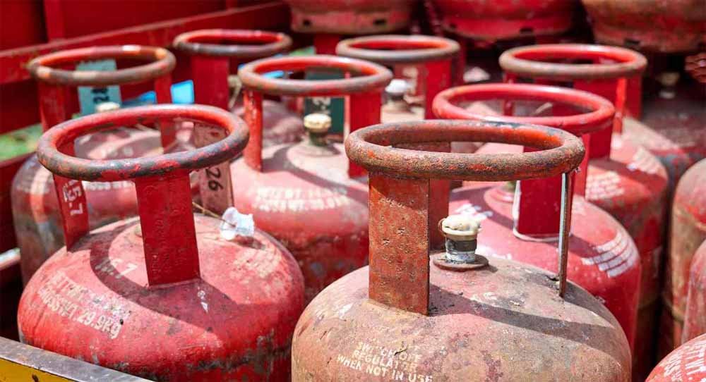 रसोई गैस सप्लाई नियम बदला: अब 21 दिन बाद ही कर सकेंगे अगली बुकिंग