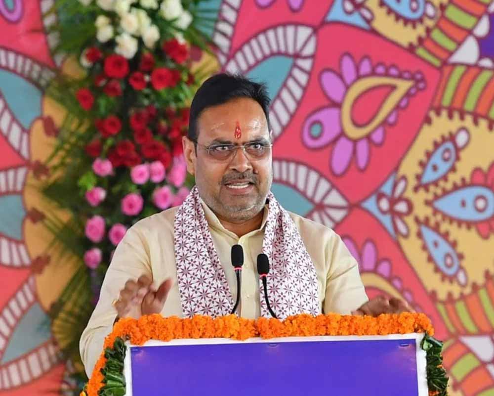 राजनीतिक शक्ति प्रदर्शन: CM भजनलाल ने केरल में भरी हुंकार, 4 उम्मीदवारों के नामांकन में पहुंचे