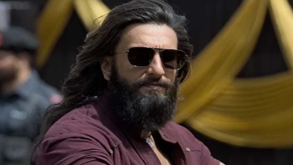 पाकिस्तानी दर्शकों का भड़का गुस्सा! धुरंधर 2 को कहा 'थर्ड क्लास', बाहर लगे विवादित नारे