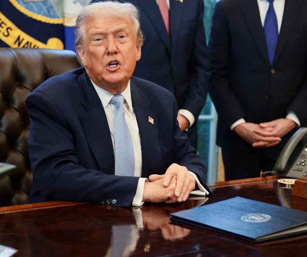 Donald Trump के फैसलों से बढ़ा तनाव, इस देश में अमेरिकी सेना हटाने की मांग तेज