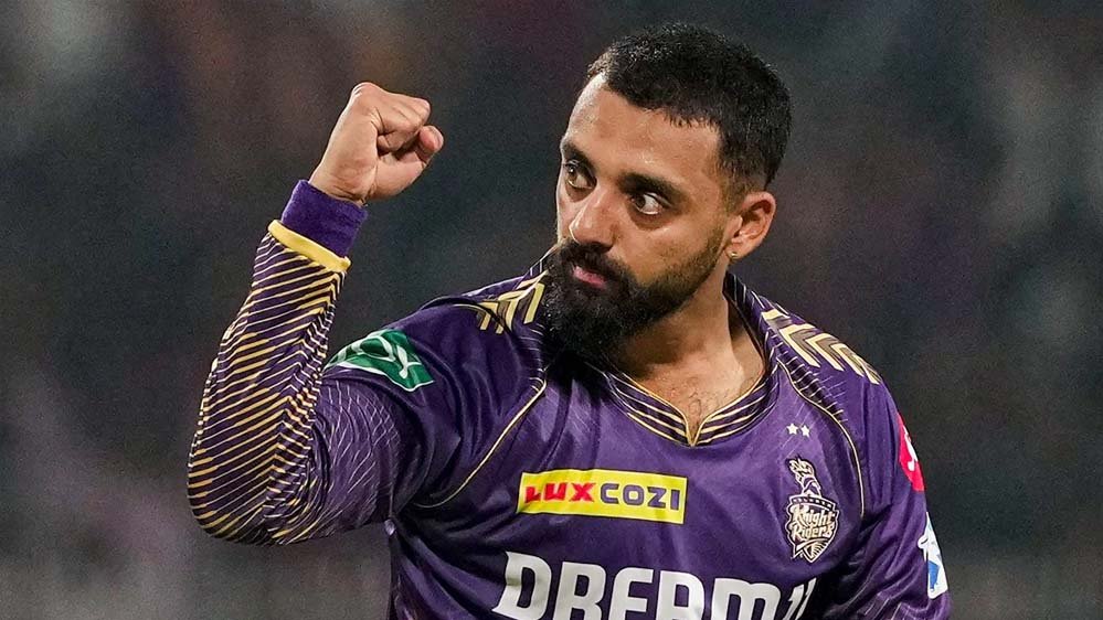 IPL 2026: वरुण का 'दोहरा शतक' और वैभव का विकेट, टी20 क्रिकेट में नया रिकॉर्ड