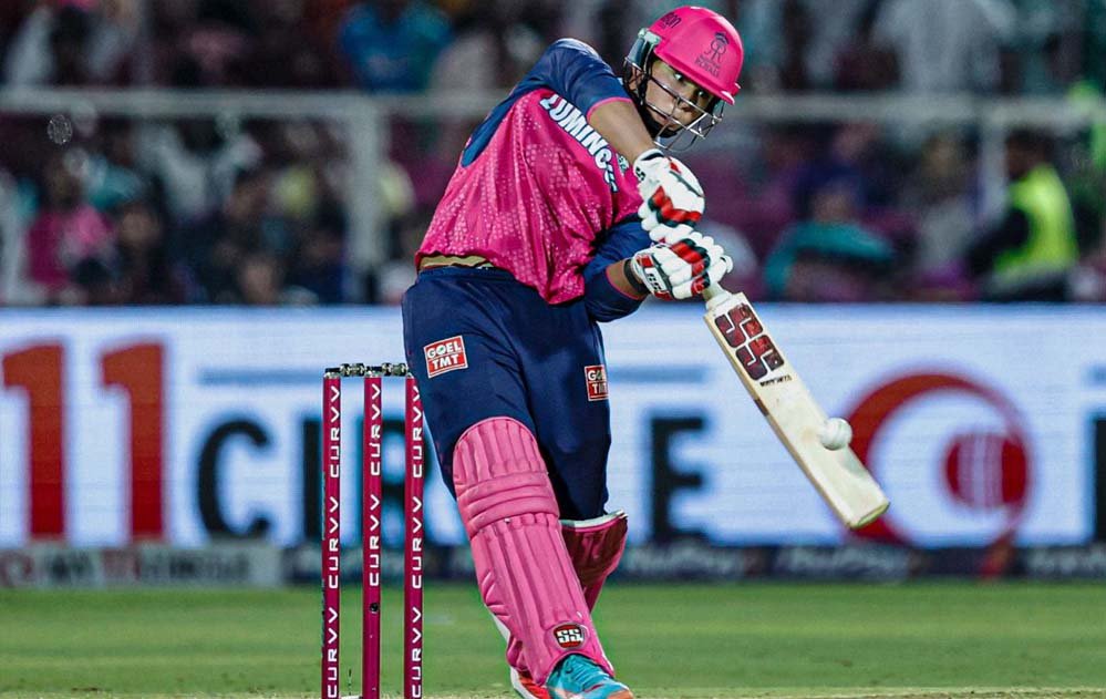 IPL 2026: वैभव सूर्यवंशी ने 8 रन में मैक्सवेल का महान रिकॉर्ड तोड़ा, दिग्गजों को पीछे छोड़ा
