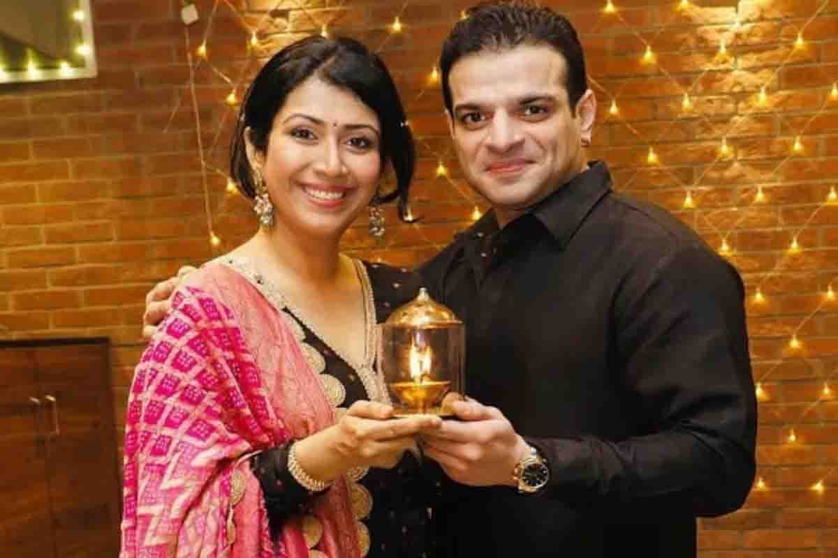 करण पटेल और अंकिता भार्गव के तलाक की खबरें निकलीं महज अफवाह, पत्नी अंकिता ने चुप्पी तोड़ते हुए