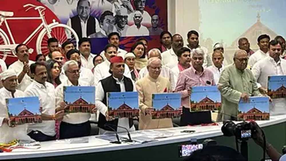 अखिलेश यादव ने योगी सरकार को घेरा, महिला सुरक्षा और आरक्षण पर उठाए सवाल