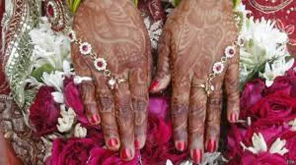 मंडप में रोती रहीं बच्चियां, प्रशासन ने पहुंचकर बचाया बचपन