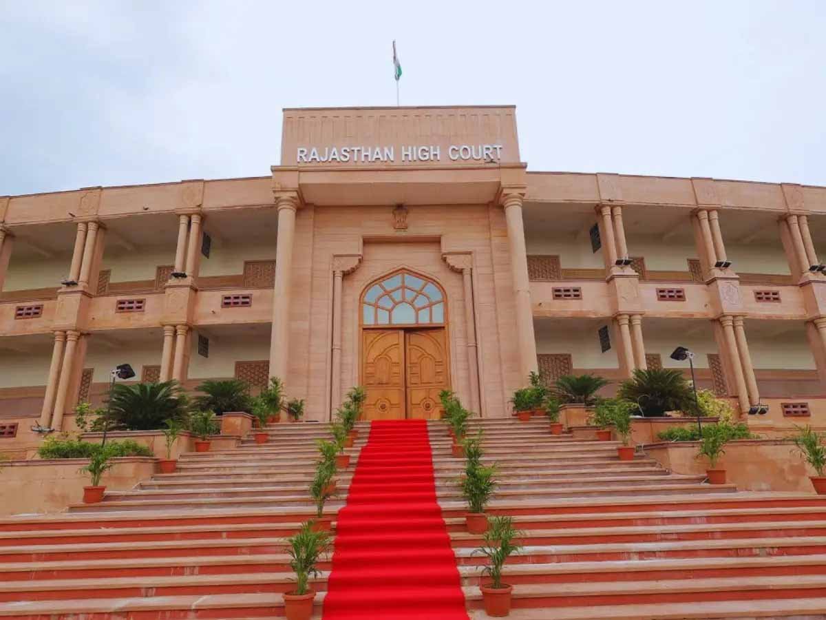 सरकार के तर्कों पर अदालत ने जताई कड़ी नाराजगी