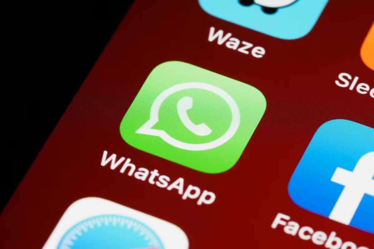 बिना Seen हुए देखें WhatsApp Status, जानें 3 आसान और सुरक्षित तरीके