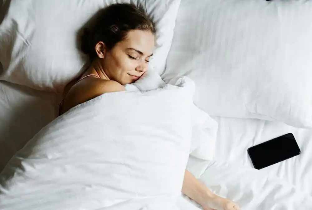 नई स्टडी में खुलास,6–7 घंटे से कम या ज्यादा नींद लेने से बढ़ती है शरीर की उम्र तेजी से